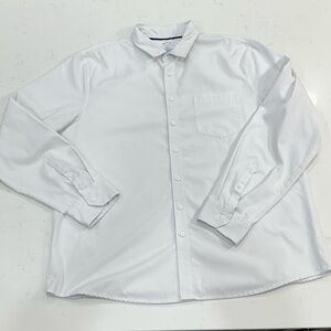 Apt. 9 slim performance untucked-fit button down long sleeve shirt.